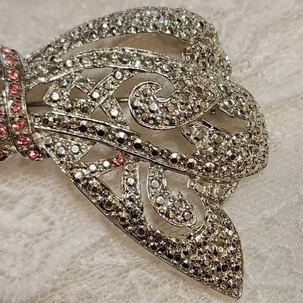 None vintage bow